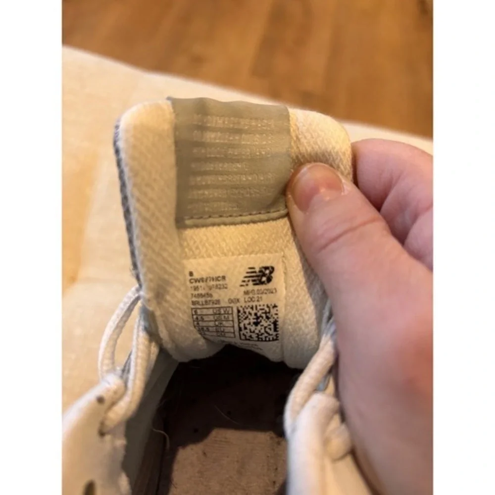 997H‎ sneakers from New Balance. Size 6- womens